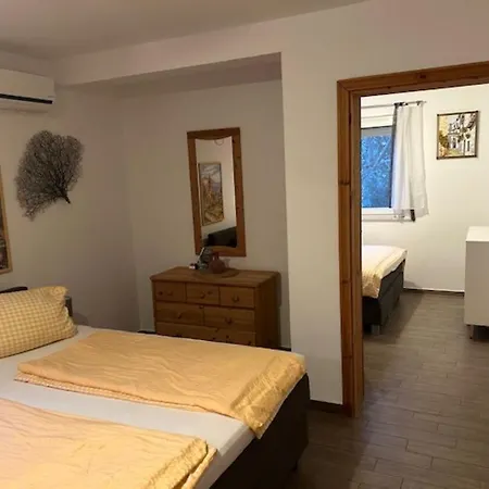 Nikki Apartment